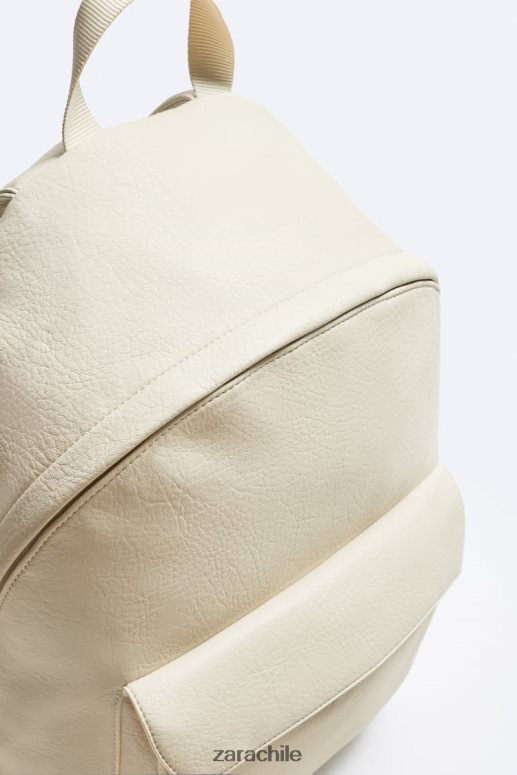 accesorios cl Zara hombres mochila con solapa granulada blanco hueso JJ06N41315