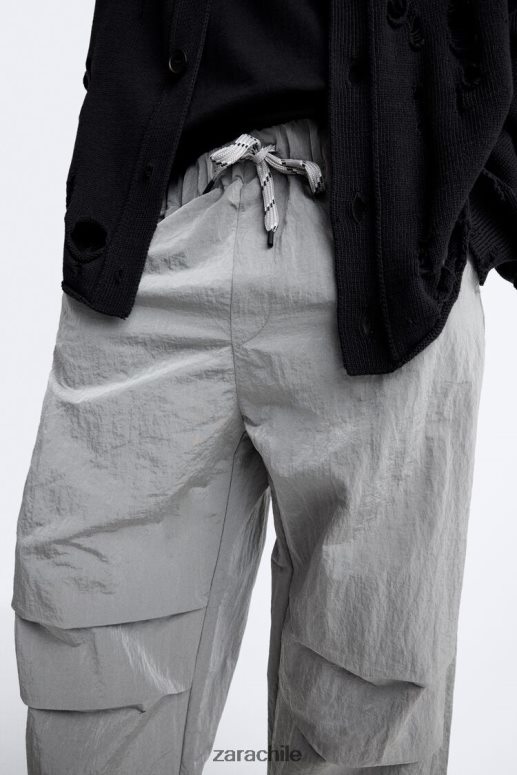 ropa cl Zara hombres pantalones técnicos de paracaídas plata JJ06N4953