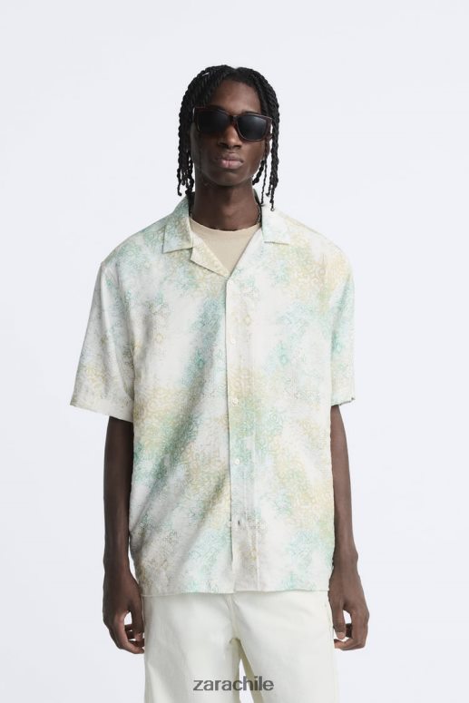 ropa cl Zara hombres camisa con estampado abstracto verdoso JJ06N4973