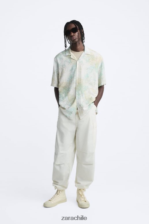 ropa cl Zara hombres camisa con estampado abstracto verdoso JJ06N4973