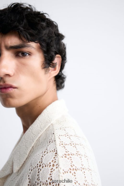 ropa cl Zara hombres camisa con textura de crochet beige JJ06N41009