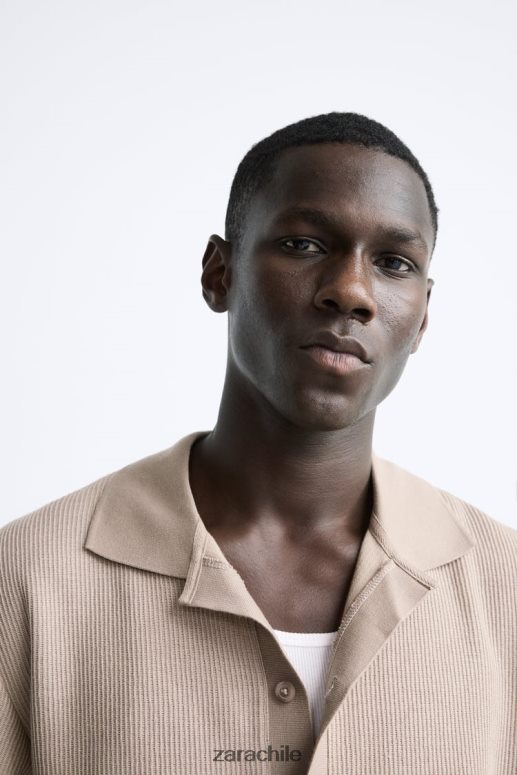 ropa cl Zara hombres camisa estructurada marrón claro JJ06N4994