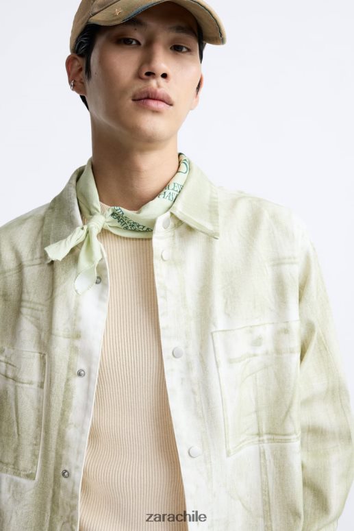 ropa cl Zara hombres sobrecamisa con estampado de pintura crudo/caqui JJ06N41190