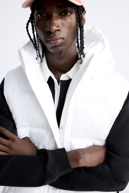 ropa cl Zara hombres chaleco acolchado con capucha blanco JJ06N41112