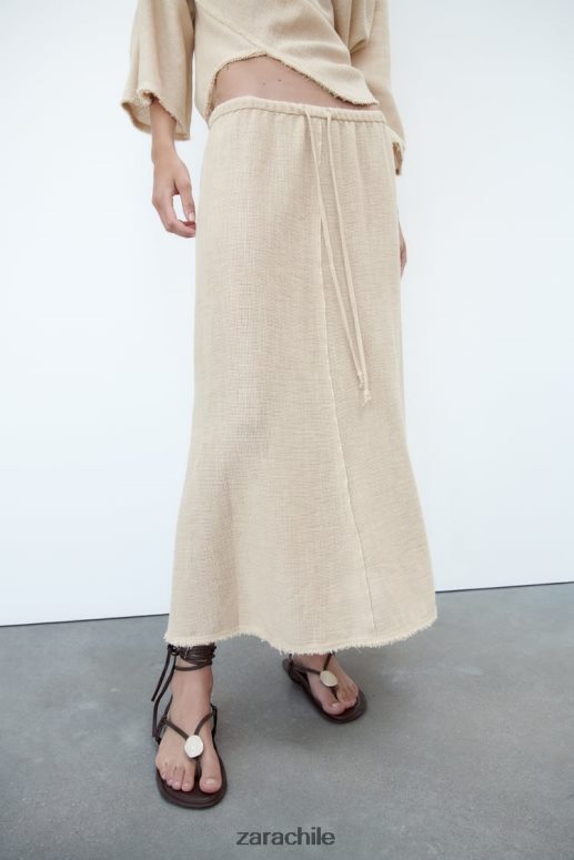 ropa cl Zara mujer falda con textura rústica arena JJ06N4708