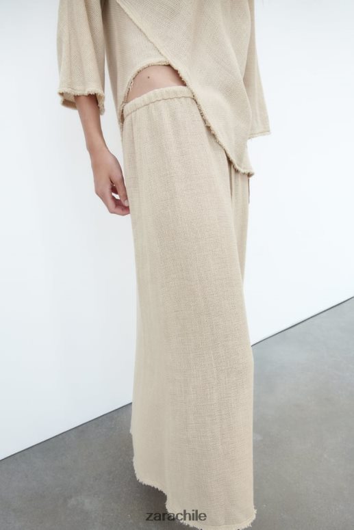 ropa cl Zara mujer falda con textura rústica arena JJ06N4708