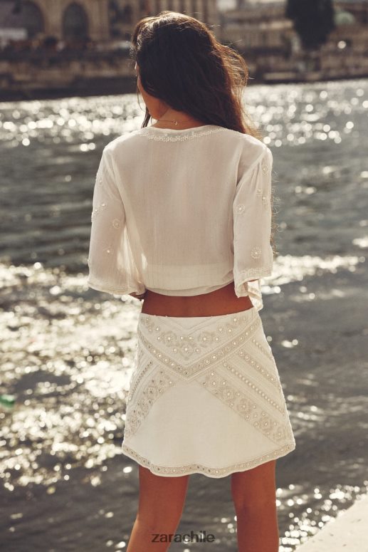 ropa cl Zara mujer minifalda bordada crudo JJ06N4711