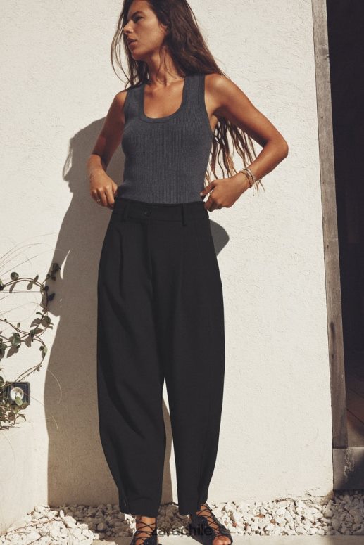 ropa cl Zara mujer pantalones tapered con pliegues negro JJ06N4874