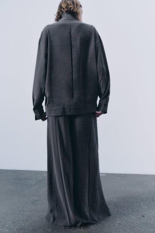 ropa cl Zara mujer sobrecamisa plisada gris JJ06N4922