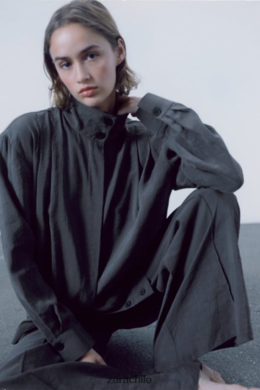 ropa cl Zara mujer sobrecamisa plisada gris JJ06N4922