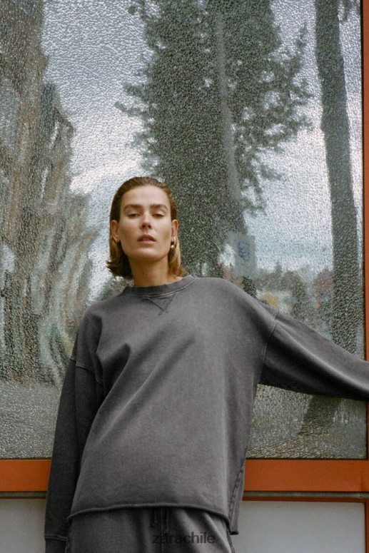 ropa cl Zara mujer sudadera de felpa con efecto lavado gris azulado JJ06N4928