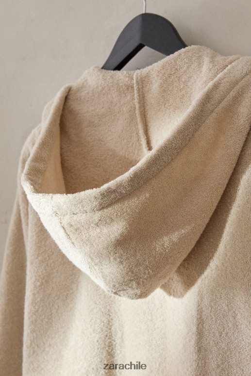 ropa cl Zara mujer albornoz de algodón con capucha arena JJ06N41743
