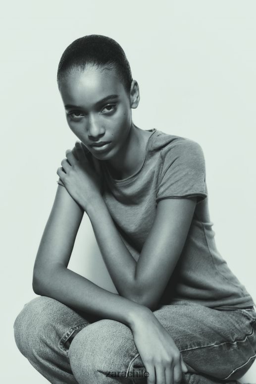 ropa cl Zara mujer camiseta de algodón con costuras antracita oscura JJ06N4942