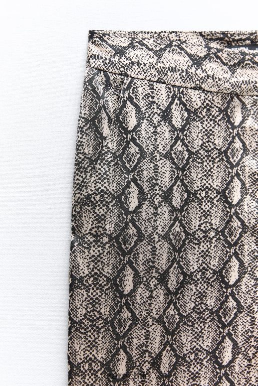 ropa cl Zara mujer pantalones acampanados con estampado animal serpiente JJ06N4911