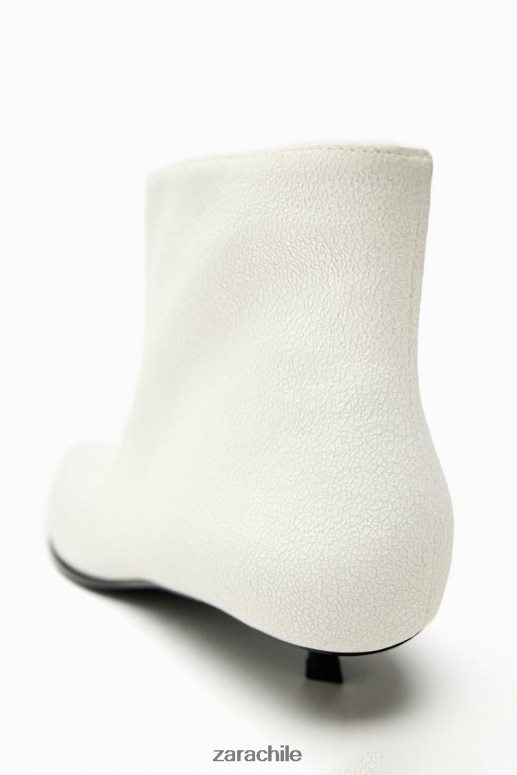 calzado cl Zara mujer botines con tacón gatito blanco JJ06N4730