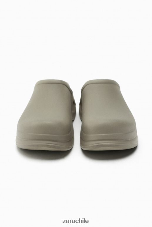 calzado cl Zara mujer zuecos de goma verde caqui JJ06N4728