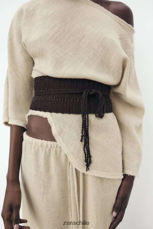 ropa cl Zara mujer blusa con textura rústica arena JJ06N4382