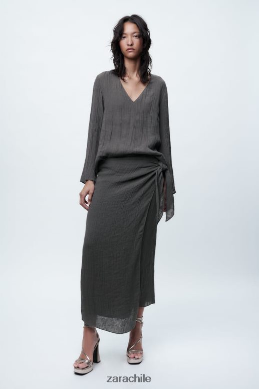 ropa cl Zara mujer blusa de lino gris JJ06N4429