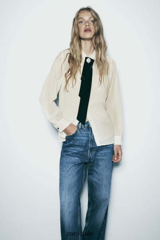 ropa cl Zara mujer camisa con corbata y aspecto arrugado crudo JJ06N4293