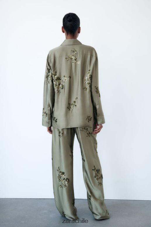 ropa cl Zara mujer camisa con efecto satinado de lentejuelas verde salvia JJ06N4317
