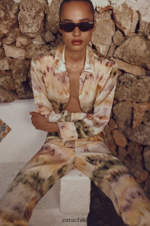 ropa cl Zara mujer camisa con estampado tie-dye multicolor JJ06N4444