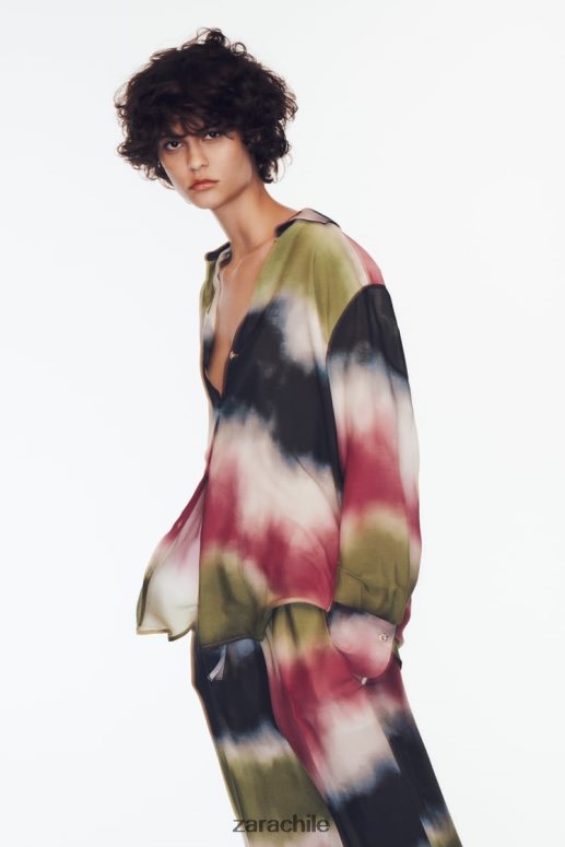 ropa cl Zara mujer camisa con estampado tie-dye multicolor JJ06N4451