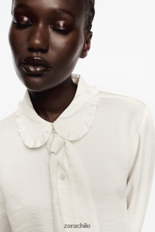 ropa cl Zara mujer camisa con volantes y aspecto arrugado crudo JJ06N4328