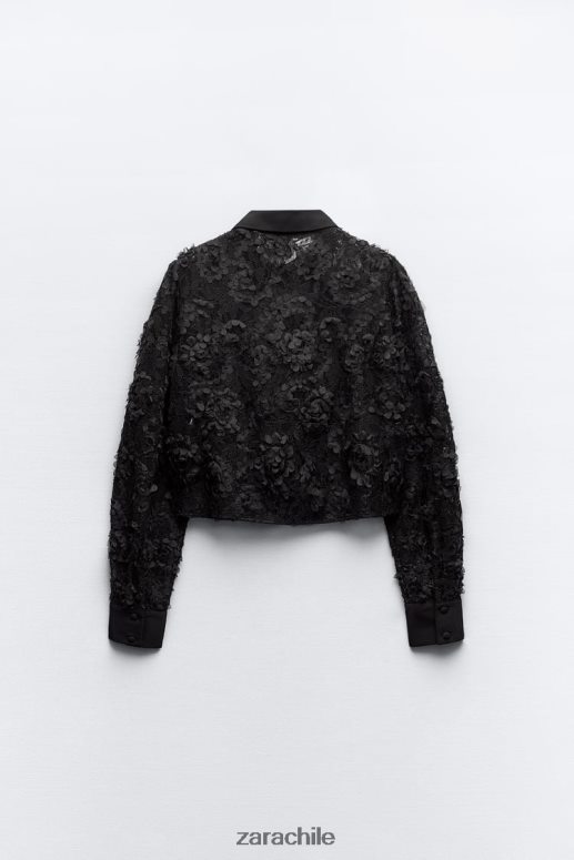 ropa cl Zara mujer camisa corta texturizada floral negro JJ06N4340