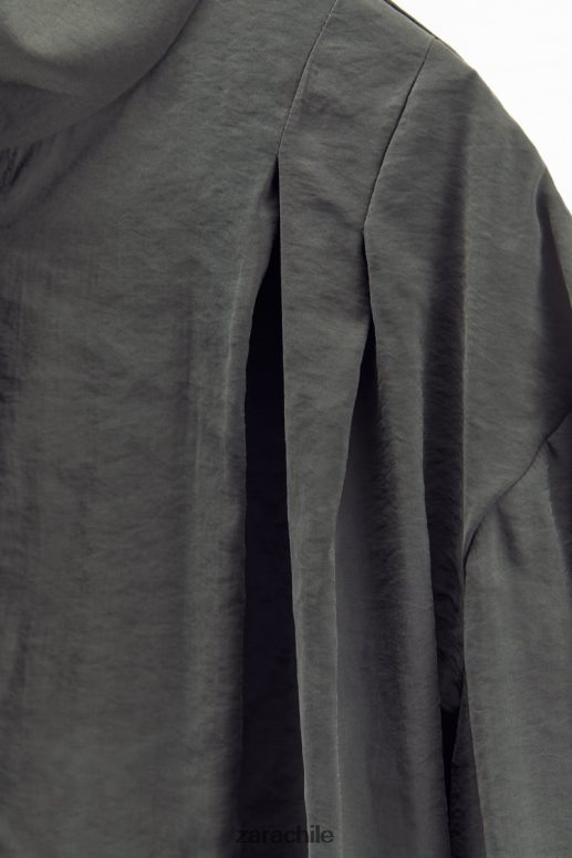 ropa cl Zara mujer sobrecamisa plisada gris JJ06N4347