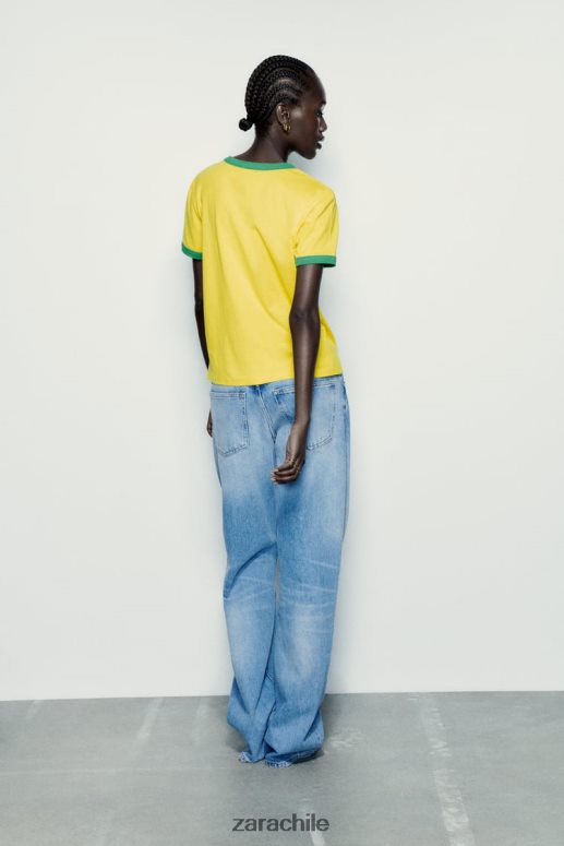 ropa cl Zara mujer camiseta con texto amarillo JJ06N4473