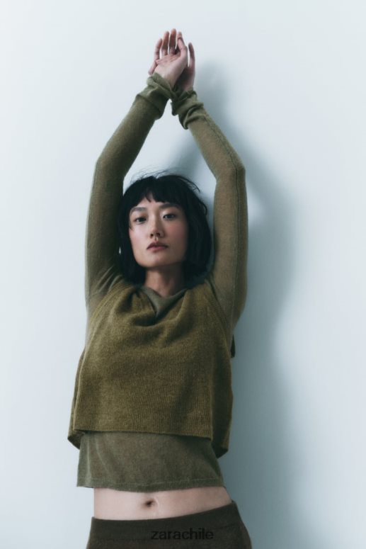 ropa cl Zara mujer chaleco de punto corto verde oliva JJ06N4203