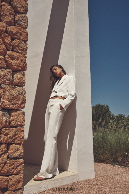 ropa cl Zara mujer blazer corto con doble botonadura ostra blanca JJ06N4177