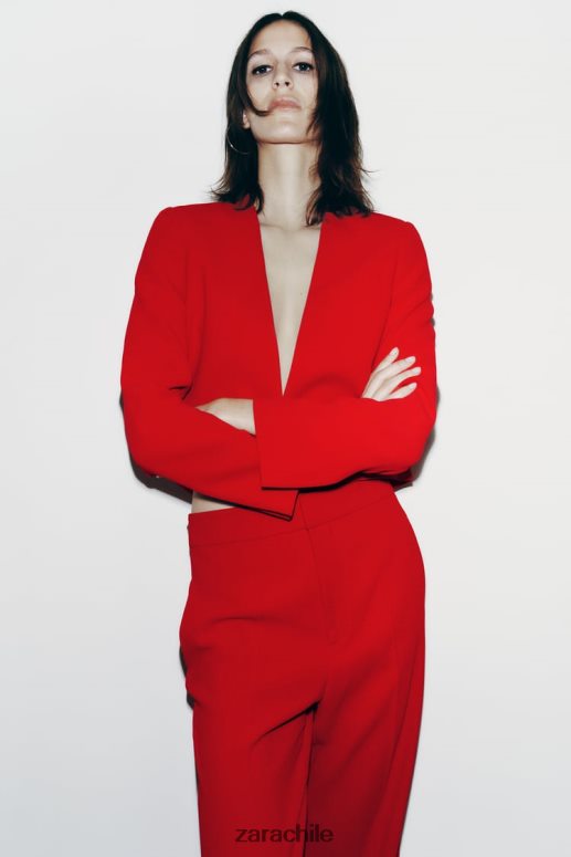 ropa cl Zara mujer blazer corto sin cuello rojo brillante JJ06N4182