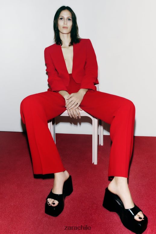 ropa cl Zara mujer blazer corto sin cuello rojo brillante JJ06N4182