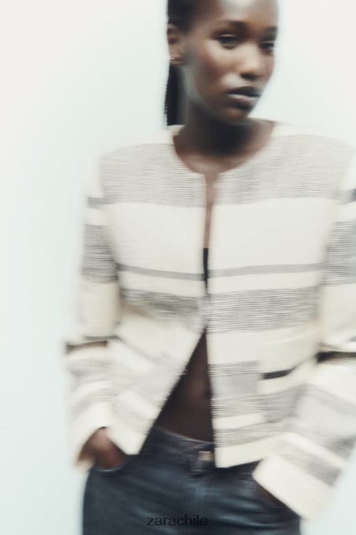 ropa cl Zara mujer blazer texturizado a rayas crudo/negro JJ06N478