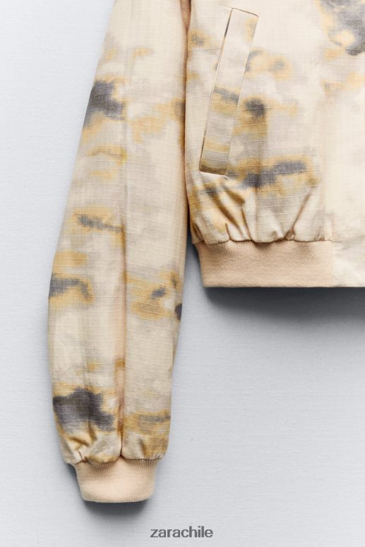 ropa cl Zara mujer bombardero estampado beige JJ06N443