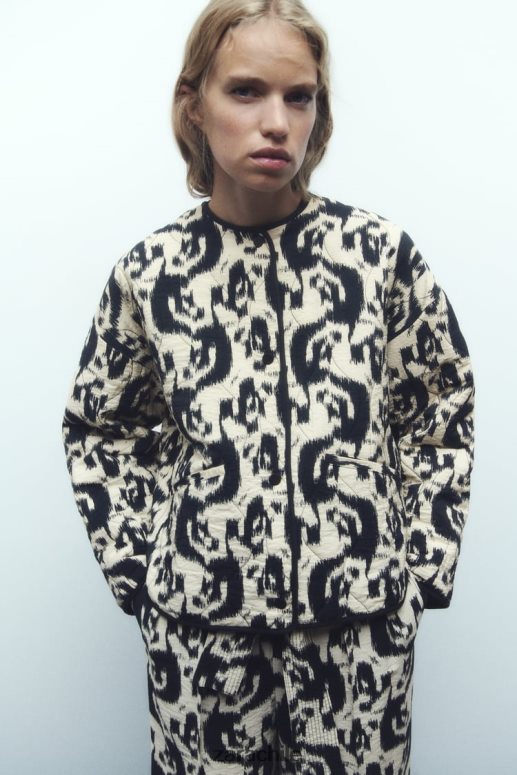 ropa cl Zara mujer chaqueta acolchada con estampado animal crudo/negro JJ06N4107