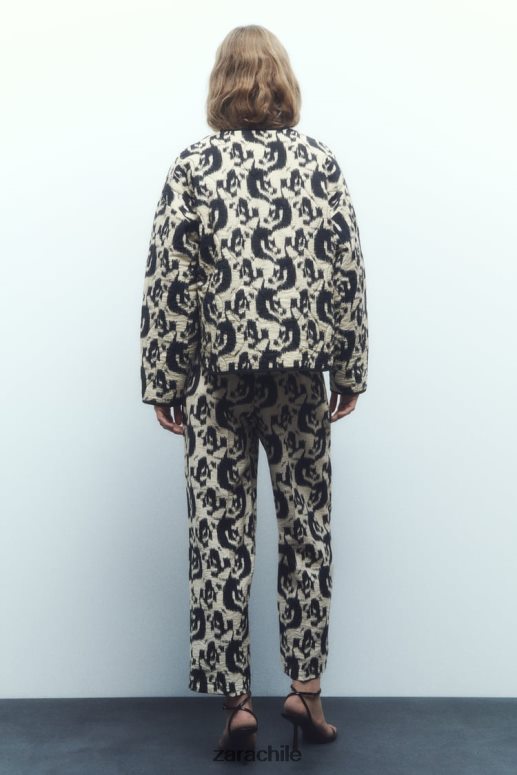 ropa cl Zara mujer chaqueta acolchada con estampado animal crudo/negro JJ06N4107