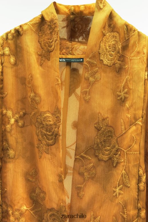 ropa cl Zara mujer kimono bordado mostaza JJ06N4113