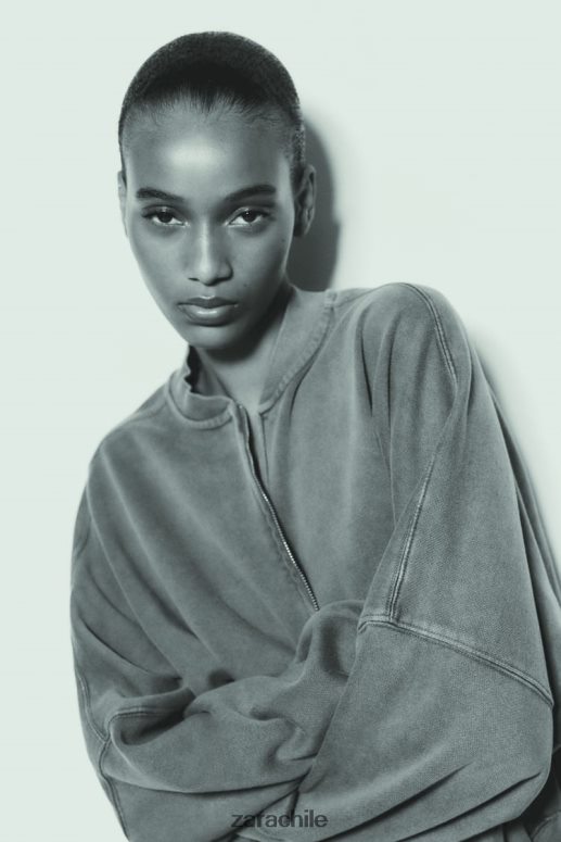 ropa cl Zara mujer sudadera bomber con cremallera gris azulado JJ06N425